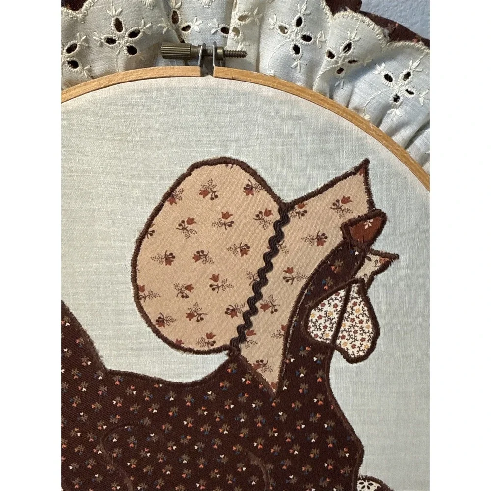 Vintage Chicken Quilter's Embroidery Patchwork Quilt Style Wall Art